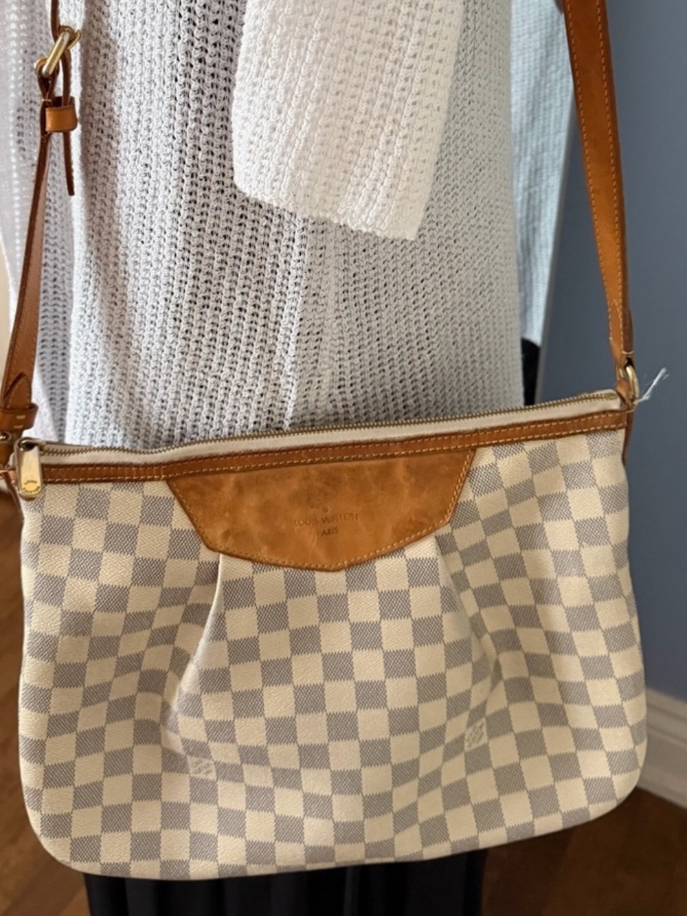 ***Last chance, Louis Vuitton Damier Tan & Cream Crossbody Bag